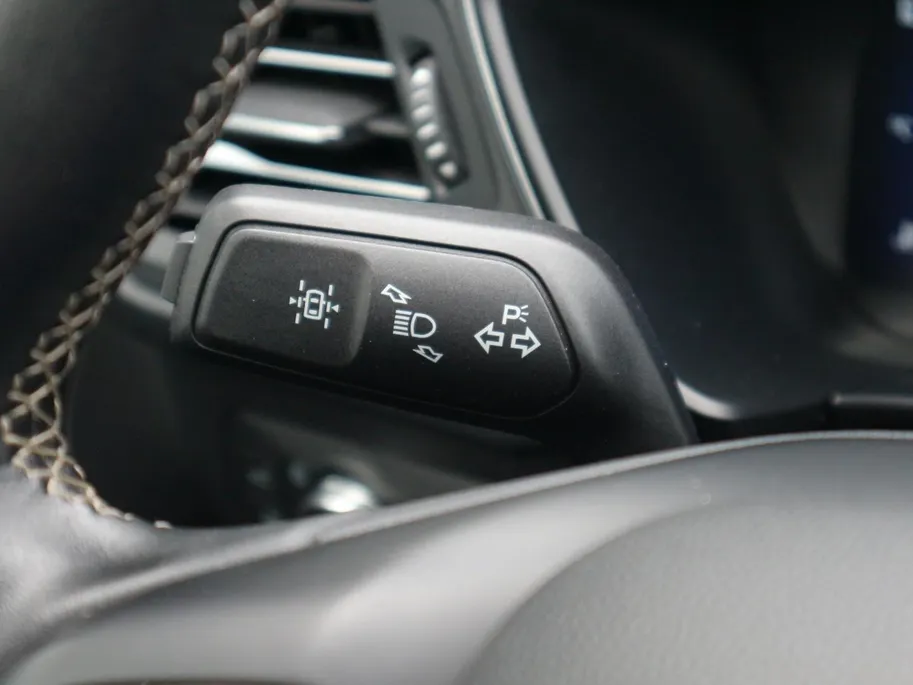 Ford Kuga 2.5 PHEV Vignale | TREKHAAK | PANO | HUD | ADAP CRUISE | WINTER |