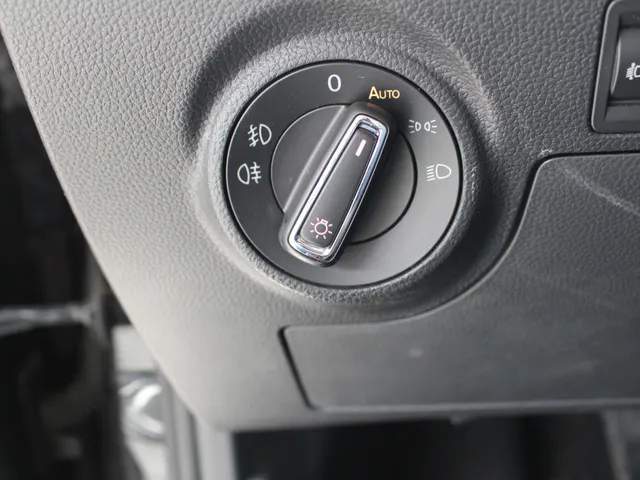 SEAT Arona 1.0 TSI Style Business Intense Navigatie | Camera | Climate Control | Inklapbare buitenspiegels