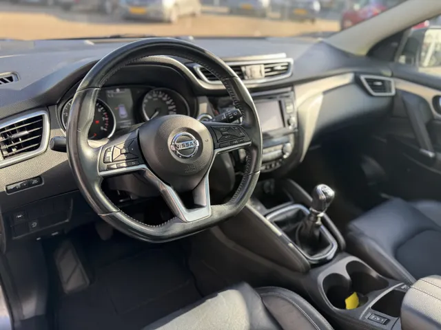 Nissan QASHQAI 1.6 Tekna Design