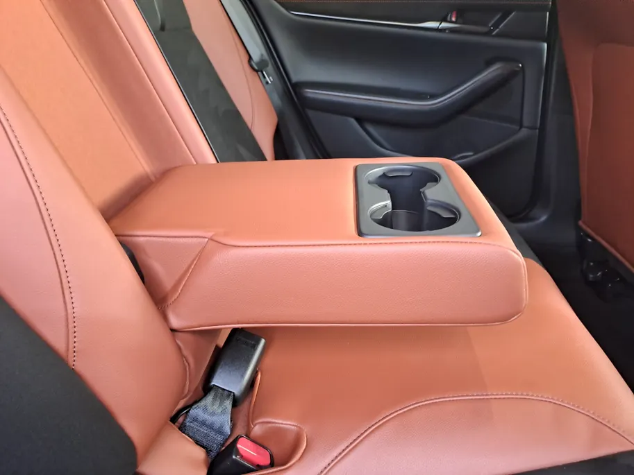 Mazda 3 2.0 e-SkyActiv-X M Hybrid 186 Nagisa | 18' LM | Navigatiesysteem full map | Cruise  | Camera  | Half Leer
