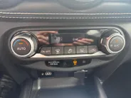Nissan Juke 1.6 Hybrid N-Connecta | Achteruitrijcamera | Navigatie | Parkeersensoren voor & achter | Climate control |