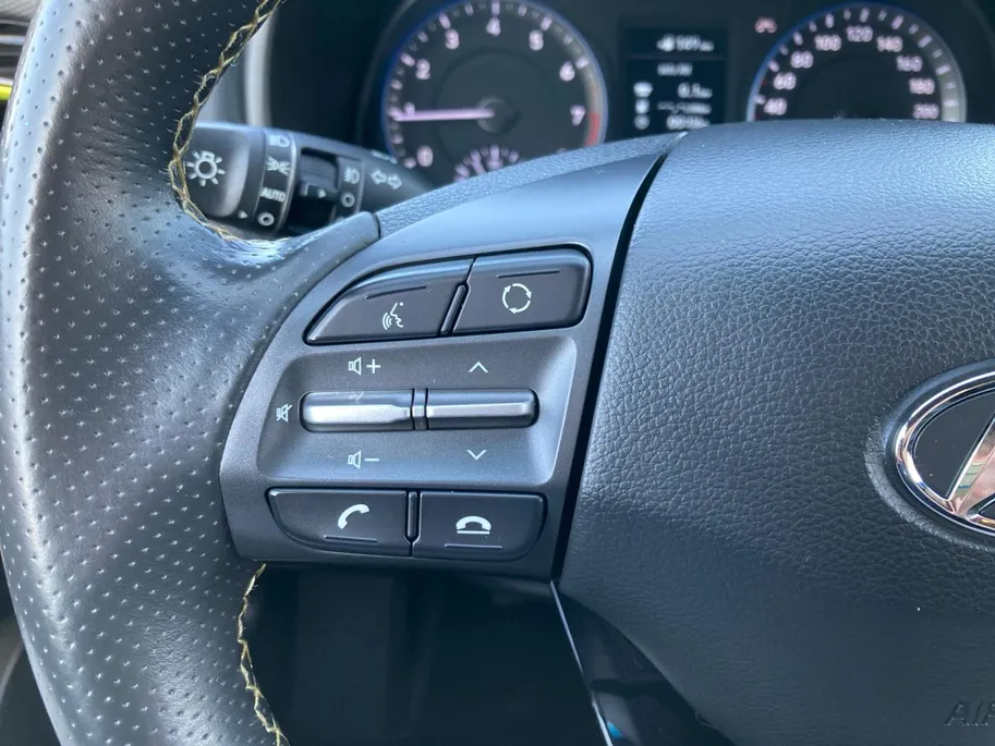 Hyundai Kona 1.0T Fashion | Speciaal interieur | Carplay | Climate control