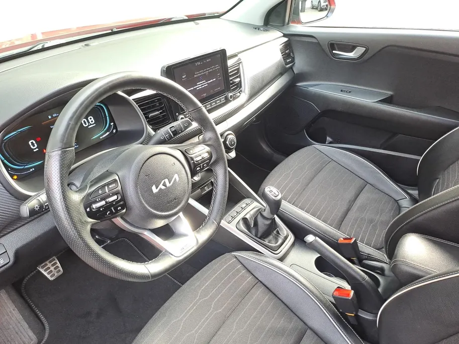 Kia Stonic 1.0 T-GDi MHEV GT-PlusLine 1e Eigenaar | Meest luxe uitvoering | Schuif-/kanteldak | Metallic lak | Cruise Control | camera | Carplay | Fabrieksgarantie | NAP