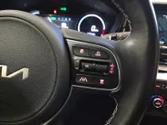 Kia e-Niro DynamicPlusLine 64 kWh | 1e Eigenaar | Accu 100% | Dealer onderhouden | Cruise Control Adaptief | Schuif/Kantel dak | Stoelverwarming | Apple Carplay/Android Auto | Camera | Fabrieksgarantie | NAP
