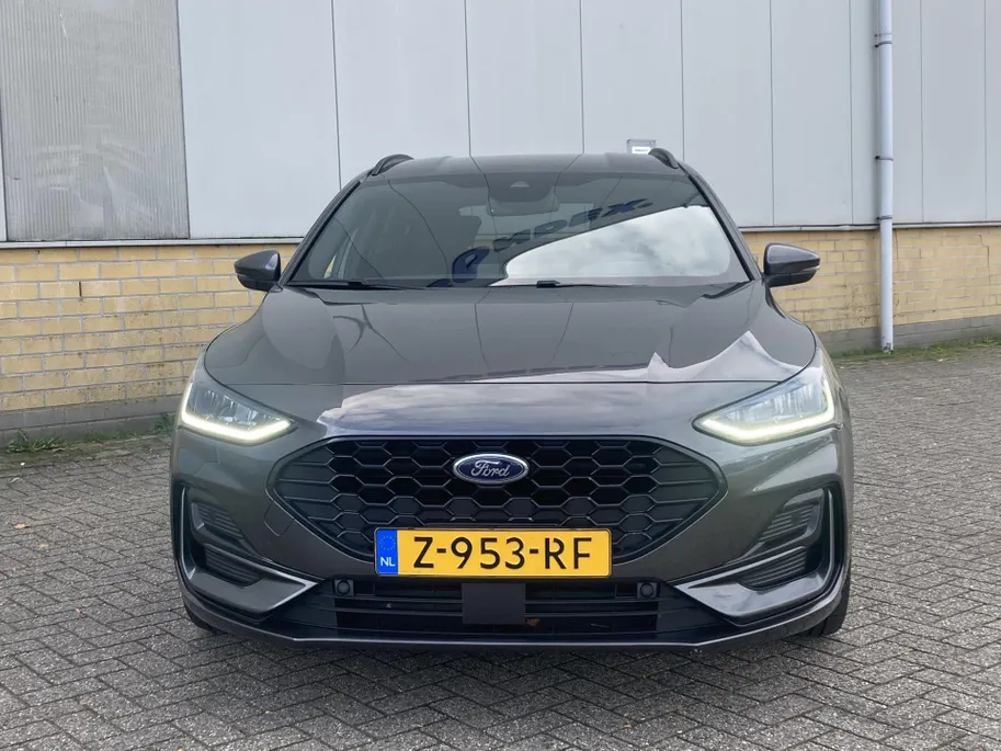 Ford Focus 1.0 EcoBoost Hybrid 125 pk ST Line Wagon Winter Pack - Apple Carplay/Android Auto