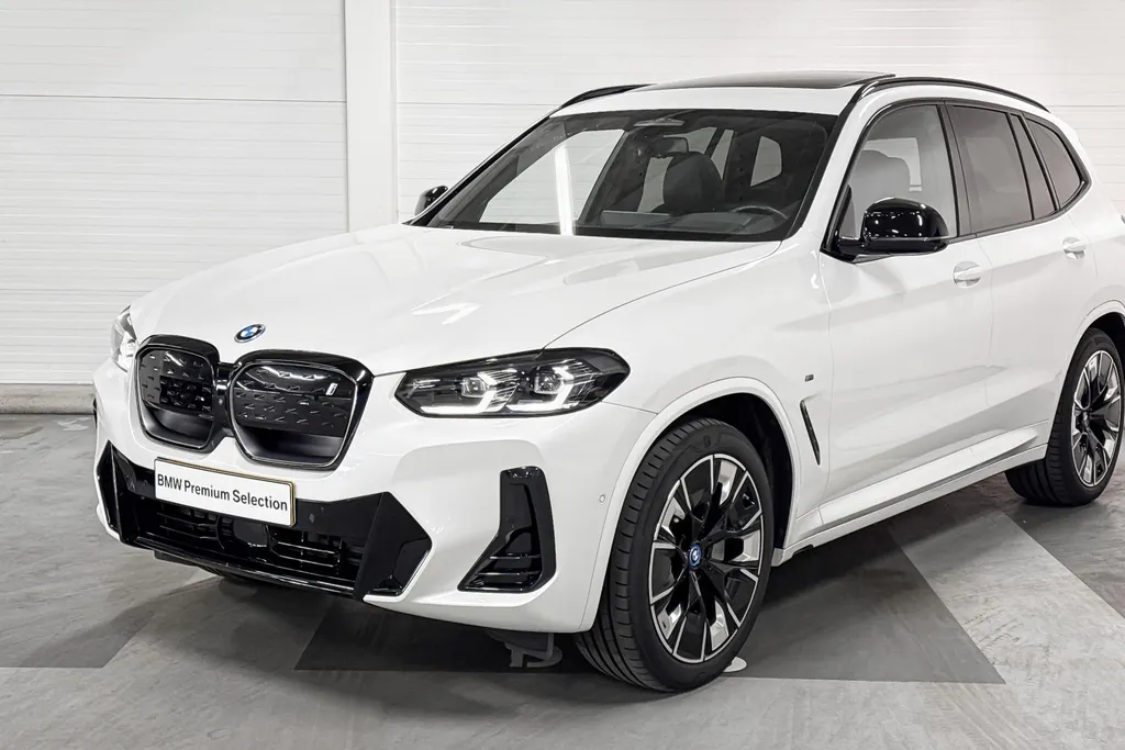 BMW iX3 High Executive Edition
