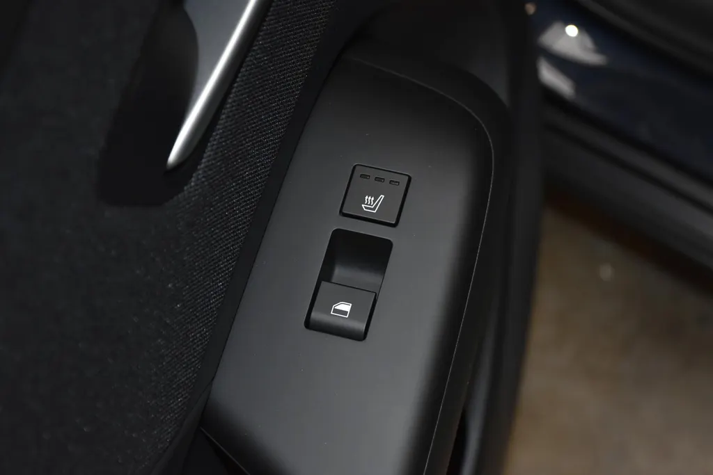 Hyundai Kona 1.6 GDI HEV Premium Sky
