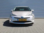 Toyota Prius 1.8 Executive | Trekhaak | Stoelverwarming | Camera | Leer | Dodehoek detectie | JBL audio | HUD | 17” LM | Navi | LED | Cruise adapt. | Incl. winterset |