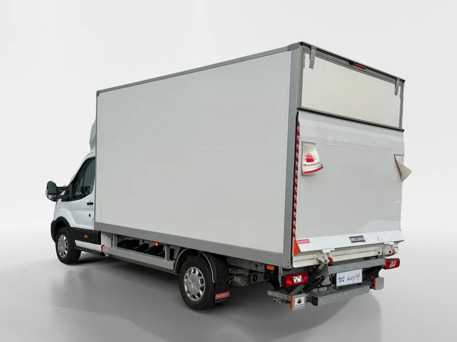 Ford E-Transit 425 CC 68 kWh 184 pk L4 met Gesloten laadbak, laadklep (750 kg), dakspoiler en zijdeur | Achteruitrijcamera | Laadvermogen 1.347 kg