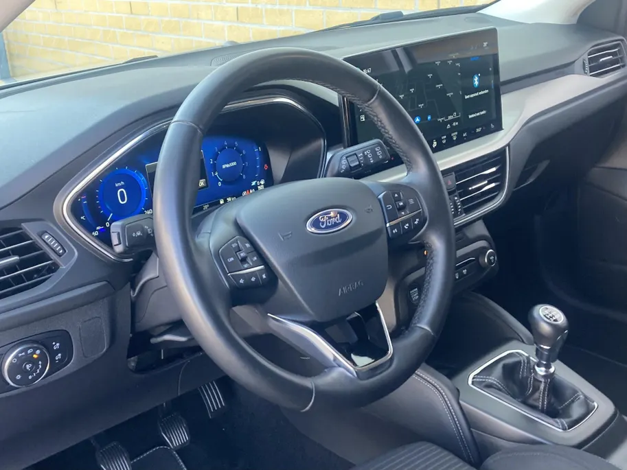Ford Focus 1.0 EcoBoost Hybrid 125 pk Titanium X Wagon AGR stoelen - Navigatie - Apple Carplay/ Android Auto - Winter Pack - 17inch LM Velgen