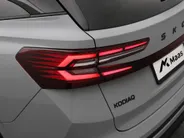 Škoda Kodiaq Sportline Business 1.5 TSI PHEV 150 kW / 204 PK | Elektrisch bedienbaar schuif-/kanteldak | Parkeer pakket | Trekhaak wegklapbaar | 2000,- inruilvoordeel