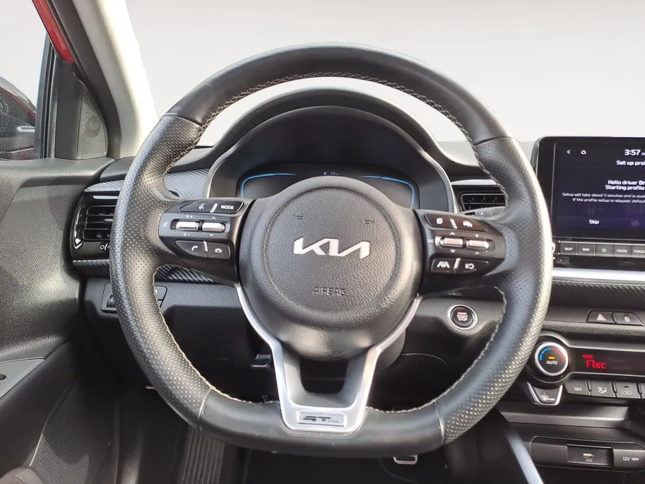 Kia Stonic 1.0 T-GDi MHEV GT-PlusLine 1e Eigenaar | Meest luxe uitvoering | Schuif-/kanteldak | Metallic lak | Cruise Control | camera | Carplay | Fabrieksgarantie | NAP