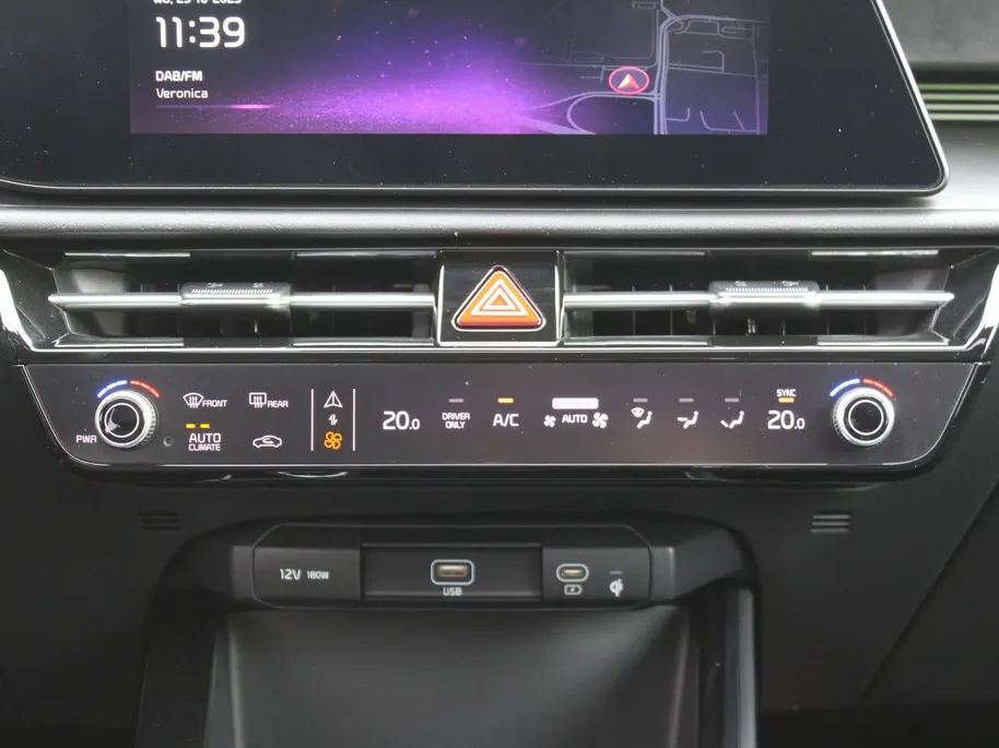 Kia Niro 1.6 GDi Hybrid ExecutiveLine | Stuur-/stoelverwarming + ventilatie | Leer | Schuifdak | 18' LM | Camera | Cruise adapt. | HUD | Zeer mooie auto |