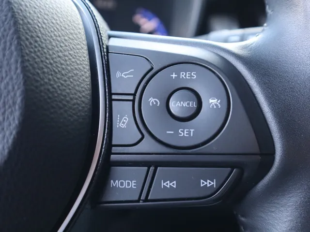 Toyota Corolla Touring Sports 1.8 Hybrid Dynamic Trekhaak | All Seasons | Carplay | Stoelverwarming