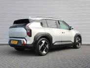 Kia EV3 Plus Advanced 81.4 kWh | Stuur/stoelverwarming | Schuifdak | Camera | Elek. stoelverstelling | 19' LM | Dodehoek detectie | Clima | LED |