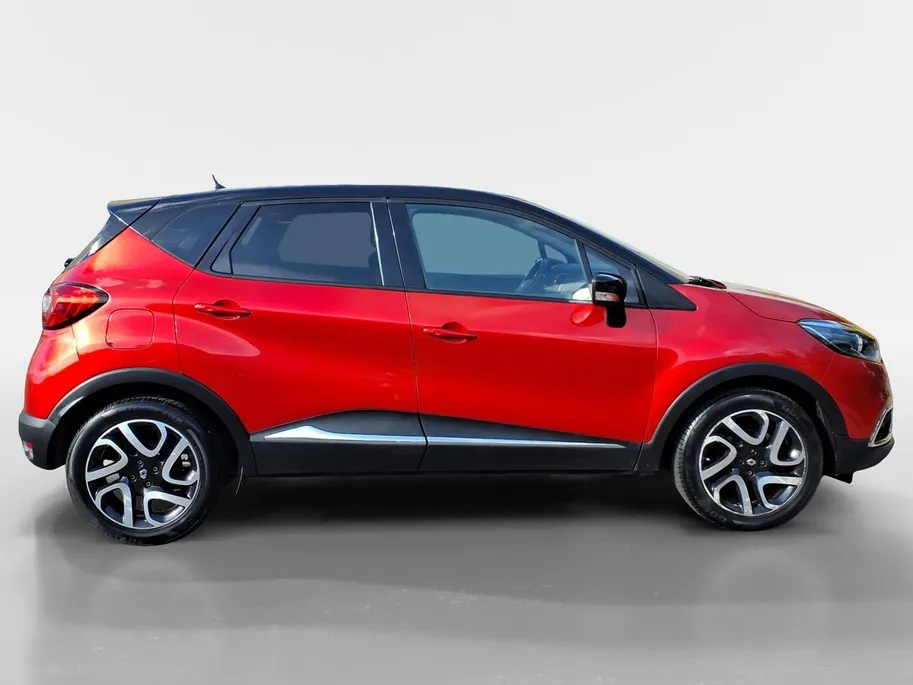 Renault Captur 0.9 TCe Xmod airco (automatisch) , navi , trekhaak , stoelverwarming , cruise , tel , usb , lm velgen .