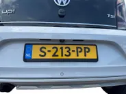 Volkswagen up! 1.0 TSI BMT cross up! | Parkeercamera | Stoel + Stuurverwarming | Climate control | Bluetooth | Lm-velgen