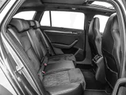 Škoda Superb Combi 1.4 TSI iV 218pk DSG Sportline Business · Panoramadak · 360 Camera · Inklap. Trekhaak · Matrix LED · Canton Audio · Elek. Stoelen + Geheugen ·