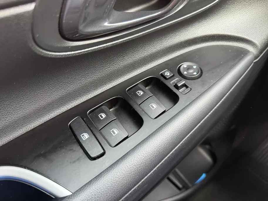 Hyundai i20 1.0 T-GDI Premium | Navigatie| Stoel/Stuurverwarming| Achteruitrijcamera| Dode hoek sensor|