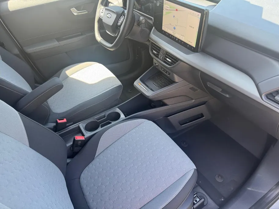 Ford E-Transit Courier Limited 46 kWh | Driver Assistance Pack | Navigatie | Trekhaak | Parkeersensoren | Nieuw te bestellen!