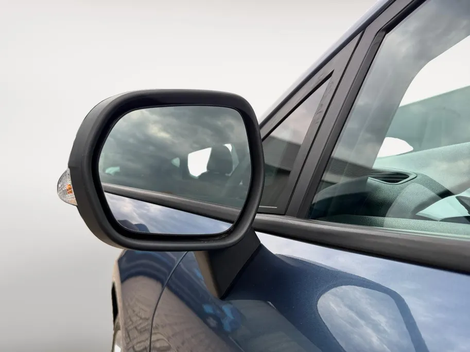 Ford Fiesta 1.1 Trend | Trekhaak | All Season Banden | Parkeersensoren Achter | Navigatie | Cruise Control | Voorruitverwarming | Airco | Apple Carplay & Android Auto | Bovag Garantie