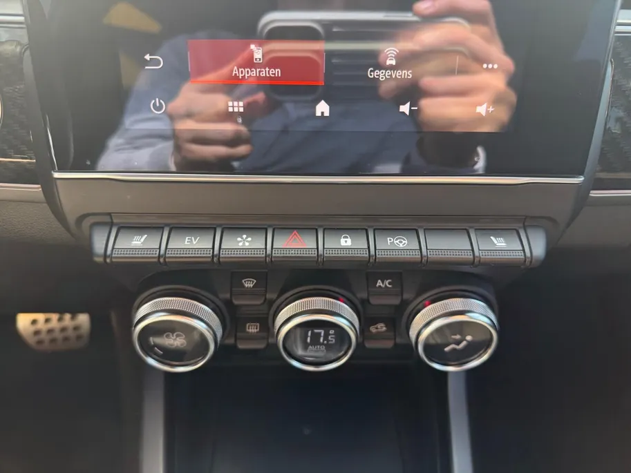 Renault Arkana 1.6 E-Tech hybrid 145 E-Tech engineered | Automaat | Apple Carplay & Android Auto | Camera | Parkeersensoren | Stoel & Stuurverwarming | LMV | 12 Maanden BOVAG Garantie