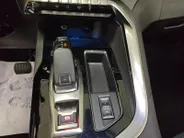 Peugeot 3008 1.2 PureTech Allure Avantage | Navi | Camera | Apple CarPlay/Android Auto | Climate Control | Cruise Control | Parkeersensoren | Lichtmetalen Velgen