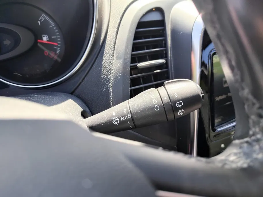 Renault Captur 0.9 TCe Intens | Clima | Camera | Navi | NU Rijklaarprijs! Incl. 12 maanden garantie, APK, Onderhoudsbeurt etc. Premiumpakket gratis! |