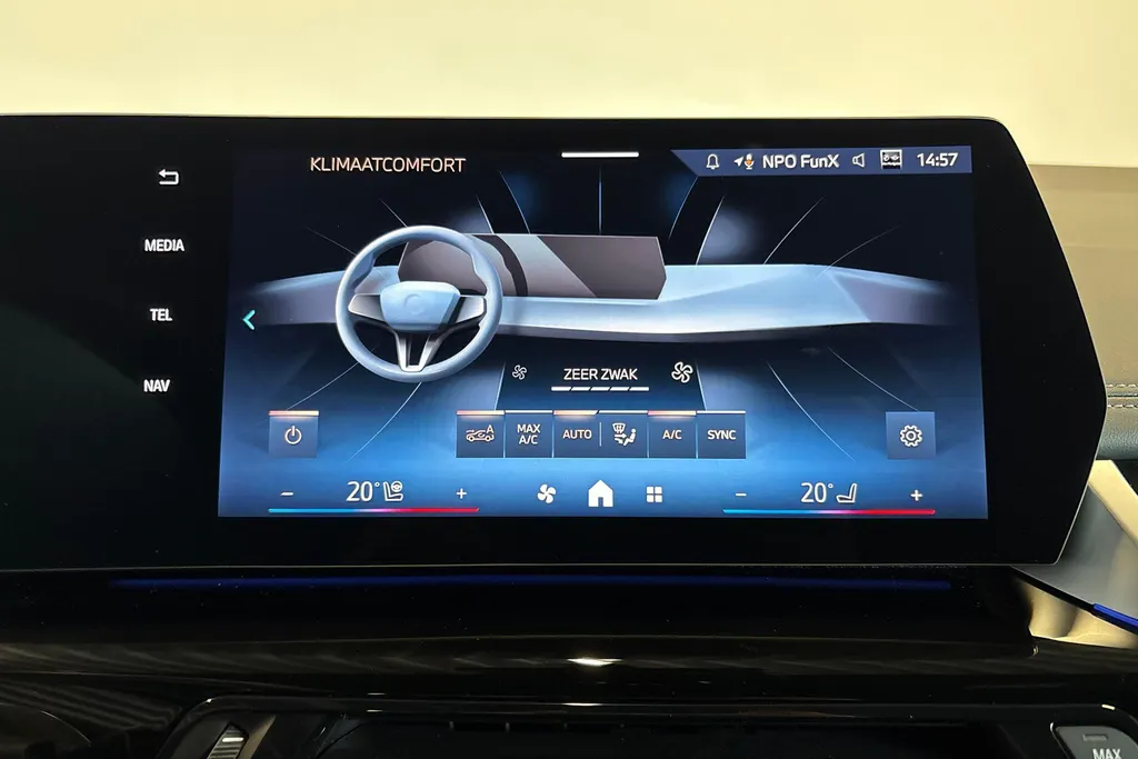 BMW 2 Serie Active Tourer 220i Premium Pack M Sportpakket