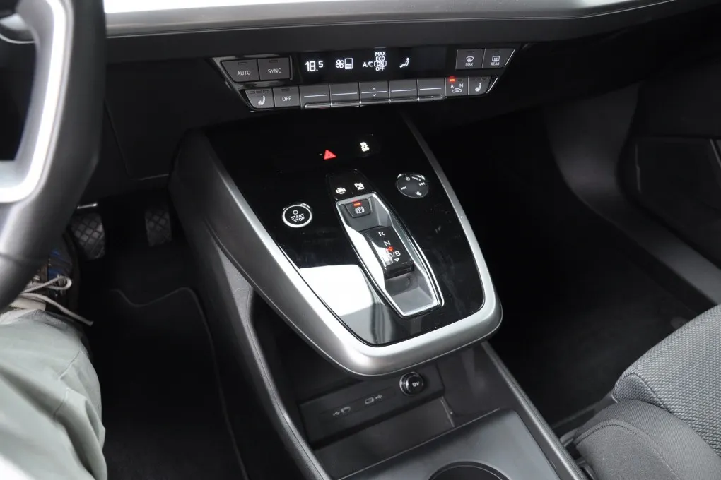 Audi Q4 e-tron 40 L ed AdvPl 77 kWh Climate
