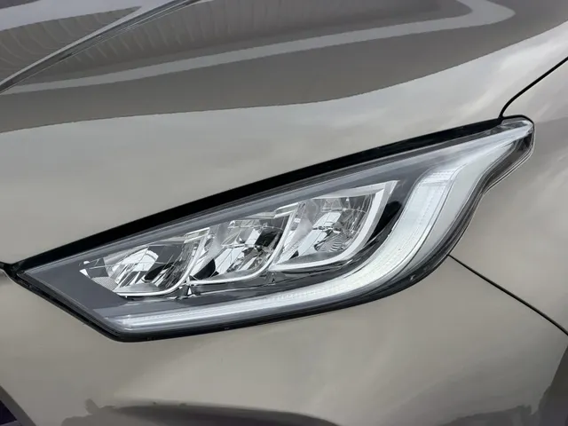 Toyota Yaris 1.5 Hybrid Dynamic | Keyless | Camera | Adapt. Cruise VERKOCHT