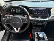 Kia e-Niro DynamicPlusLine 64 kWh | 100% SOH | Navigatie | Panoramadak | Apple Carplay/Android Auto | Adaptieve Cruise Control | Stoel/Stuurverwarming | Lichtmetalen Velgen |