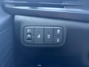Hyundai i20 1.0 T-GDI Premium | Trekhaak| Lichtmetalen velgen| Automaat| Navigatie | Stoel verwarming| Stuur verwarming| Vol met opties!