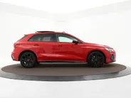 Audi A3 Sportback 45 TFSIe 272pk S-tronic S edition Competition · Panoramadak · Camera · Keyless · Elek. Voorstoel · Elek. Achterklep · 18'' inch · Garantie t/m 10-12-2030 of 100.000km