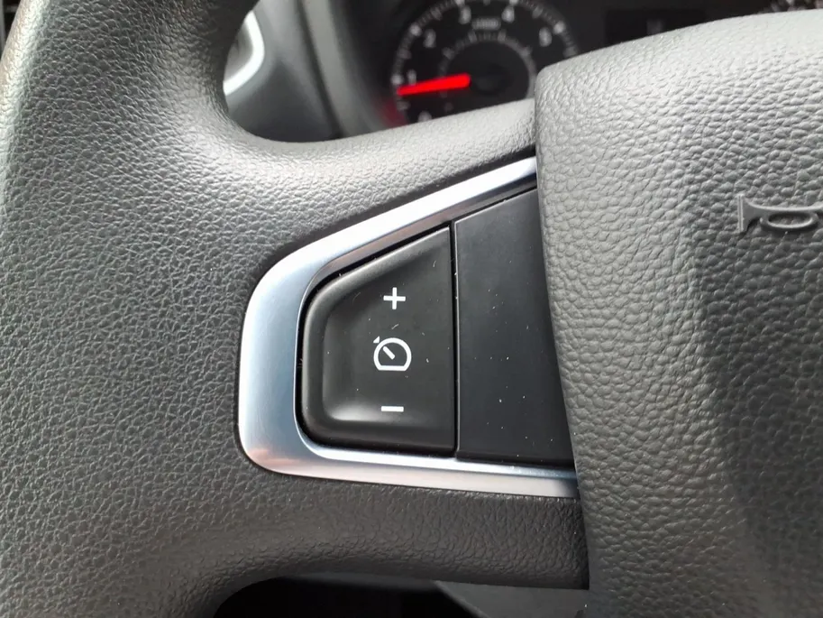 Renault Master T33 2.3 dCi 135 L2H2 Work Edition Airco | Navigatie | PDC-Camera | Blindspot | 1 jaar Garantie.