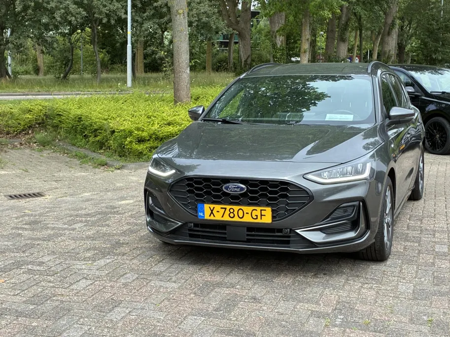 Ford Focus Wagon 1.0 EcoBoost Hybrid ST Line NAVIGATIE GROOTSCHERM.