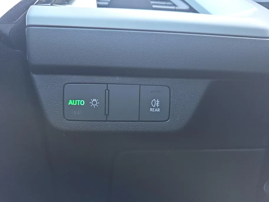 Audi Q4 e-tron 35 Launch edition Advanced 55 kWh | 1e Eigenaar | Dealer onderhouden | Android Auto/ Apple Carplay | Adaptieve Cruise Control | Dodehoekdetectie | Navigatie pack | 20'' velgen | 12 maanden garantie