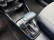 Kia Stonic 1.0 T-GDi MHEV DynamicLine Navigatie | Achteruitrijcamera | Lichtmetaal | Resterende fabrieksgarantie |