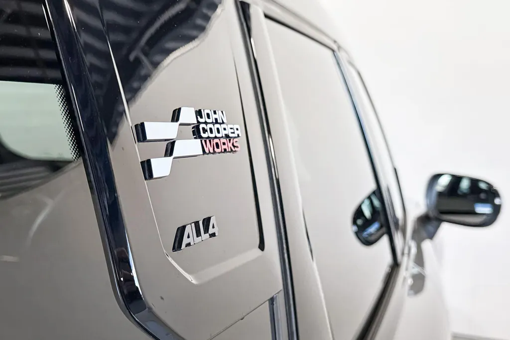 MINI Countryman Electric SE ALL4 John Cooper Works Pakket L