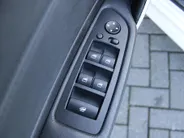 BMW 1 Serie Cabrio 118i Executive | M-Pakket | Stoelverwarming | 17' LM | Windscherm | Parkeersensor v+a | Trekhaak | Navi | Leer | Xenon | Clima |