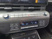 Hyundai Kona 1.6 GDI HEV Comfort Smart AUTOMAAT | Trekhaak | Stoel/Stuur verwarming | Camera | Navigatie | Adaptieve Cruise | Apple Carplay/Android Auto | Hybride