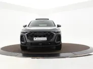Audi Q5 Sportback 2.0 TFSI e-hybrid 367pk Quattro S edition Competition · Panoramadak · Inklap. Trekhaak · 360 Camera · Matrix LED · Elek. Stoelen · RS Carbon Styling Pack · Garantie t/m 10-12-2030 of 100.000km