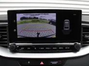 Kia ProCeed 1.5 T-GDi GT-Line | Trekhaak | Schuifdak | Stuur-/stoelverwarming | Camera | Dodehoek detectie | Telefoonlader | Cruise adapt. | 17' LM | LED |