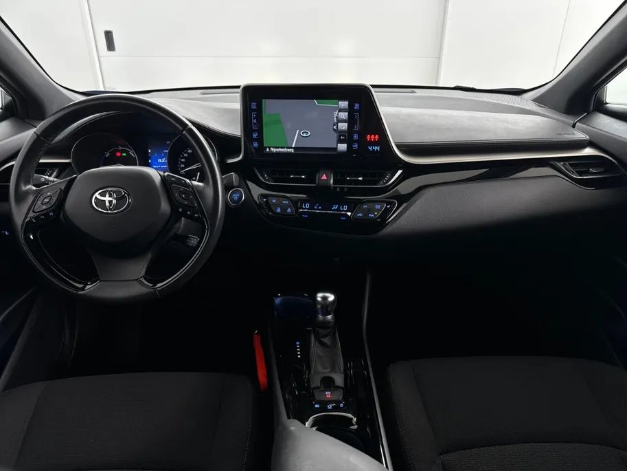 Toyota C-HR 1.8 Hybrid Dynamic Automaat | Navigatie | 18'' L.M. Velgen | Parkeercamera