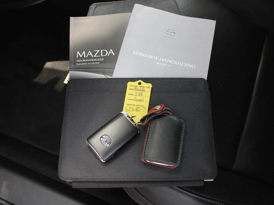 Mazda 3 2.0 e-SkyActiv-X M Hybrid 6MT 186PK Exclusive-line | Leder | Heads-Up Display | Keyless | Bose Audio | 360° Camera | Elek. stoelverstelling + geheugen | Navi |