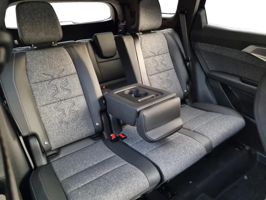 Renault Espace E-Tech full hybrid 200 techno 7p. Nu op voorraad bij Zeeuw & Zeeuw Naaldwijk  // 4.500 Euro voorraad voordeel // Incl. 5 jaar garantie