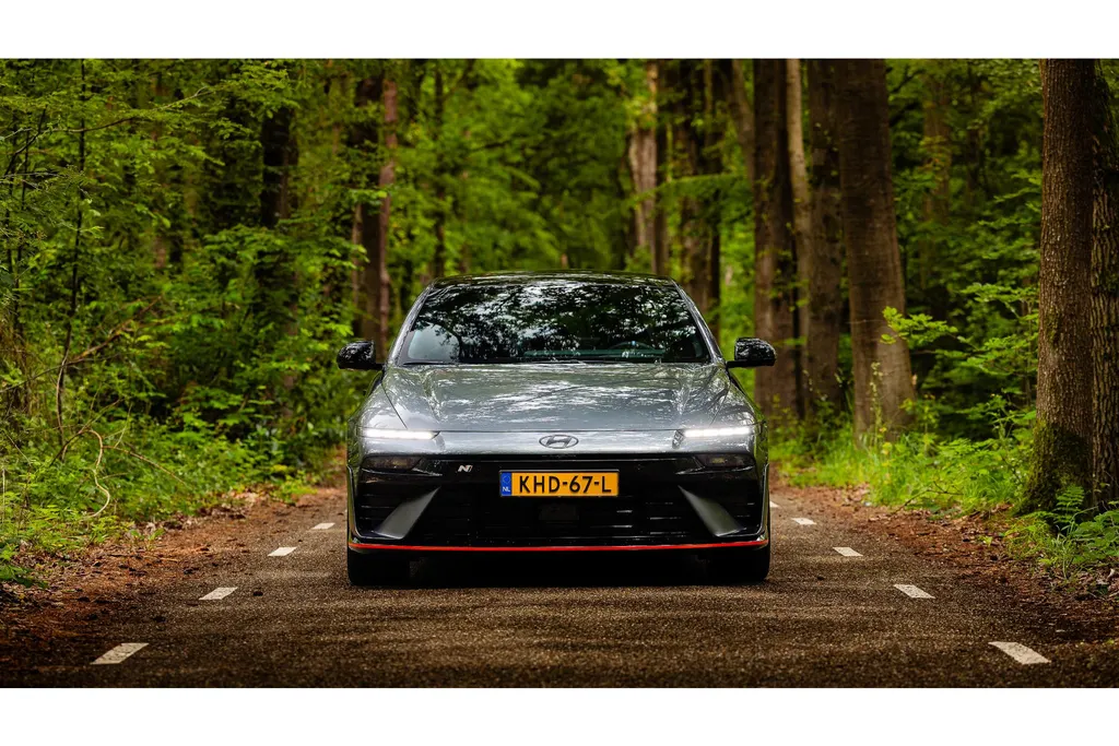 Hyundai IONIQ 6 N 84 kWh Vision | 650pk! | Schuif/kanteldak | Sportstoelen | Navi