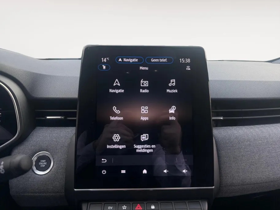 Renault Clio 145PK E-Tech Full Hybrid Techno Automaat | 9,3' Navi | Climate Control | Camera | Parkeersensoren | Apple CarPlay/Android Auto | Digital Cockpit | Cruise Control | Full LED | Lichtmetalen Velgen |