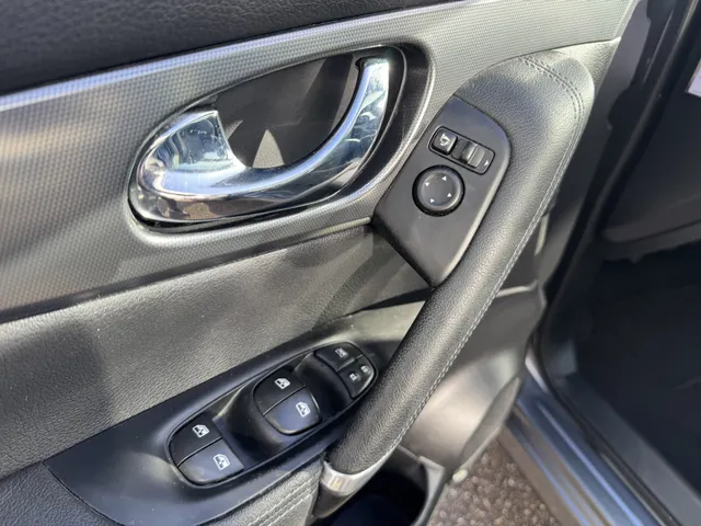Nissan QASHQAI 1.6 Tekna Design
