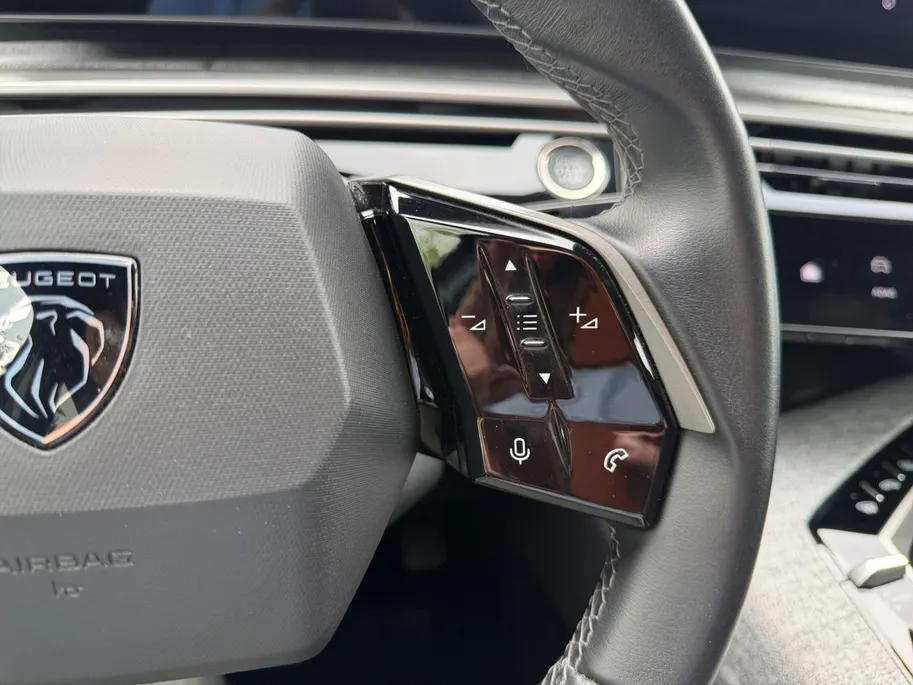 Peugeot 3008 1.2 Hybrid 136 Allure 360 Camera | ACC | Climate control | PDC |